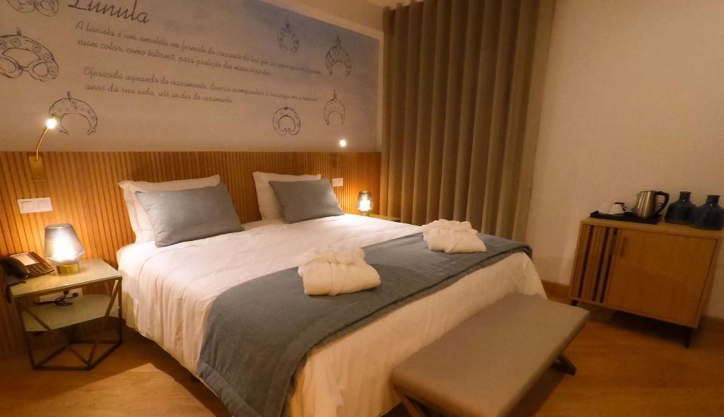 Castelo Hotel Шавиш Экстерьер фото